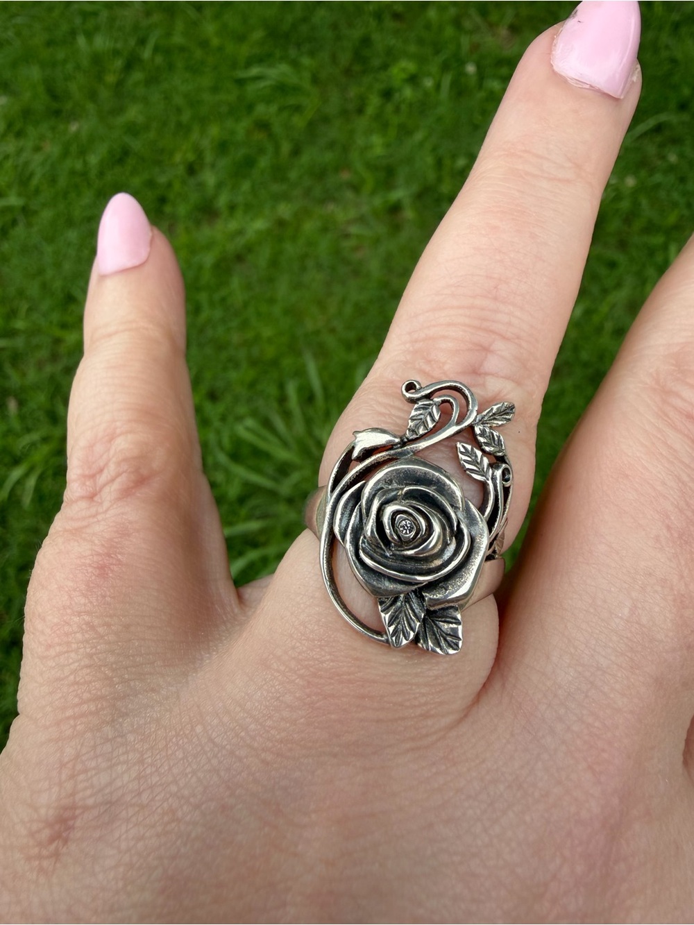 Vintage Avon Silver Rose Statement Ring - CZ Center Accent - Picture 2 of 7